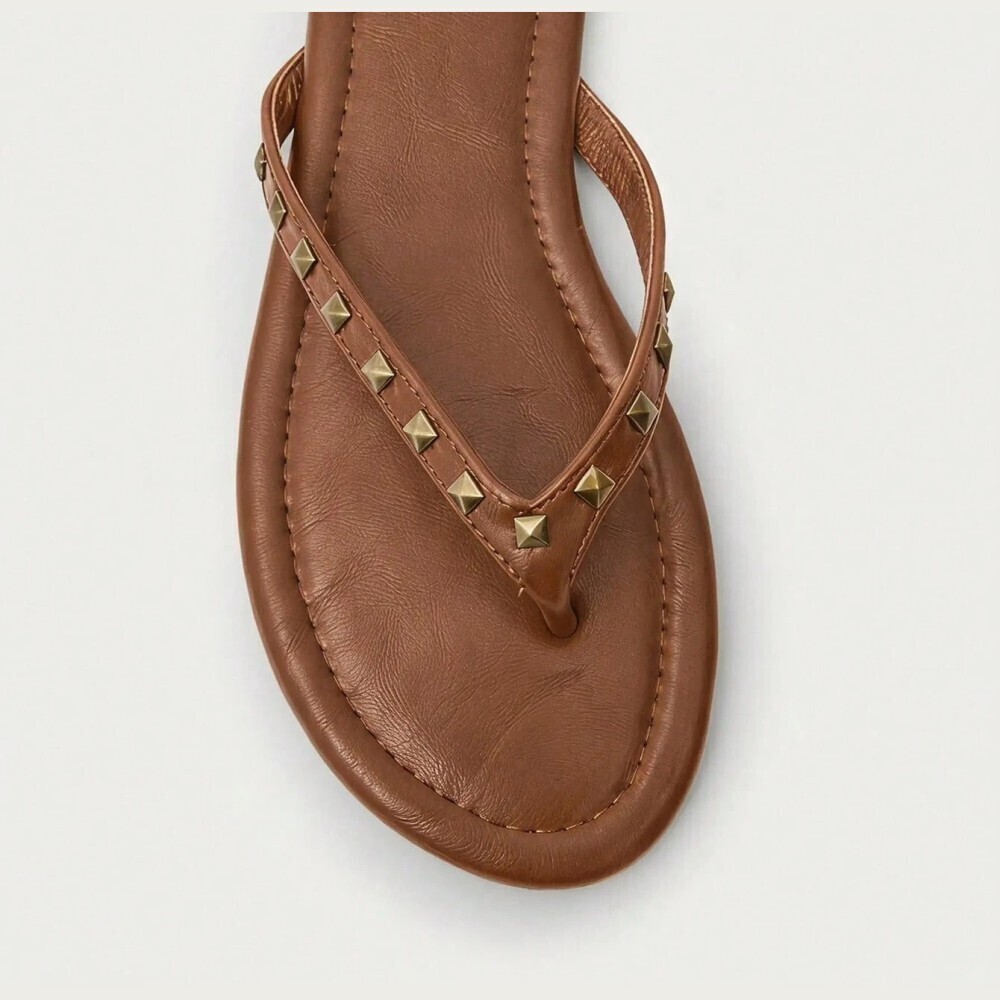 Brown Studded Thong Sandals Gold Pyramid Studs Flat Toe Post
